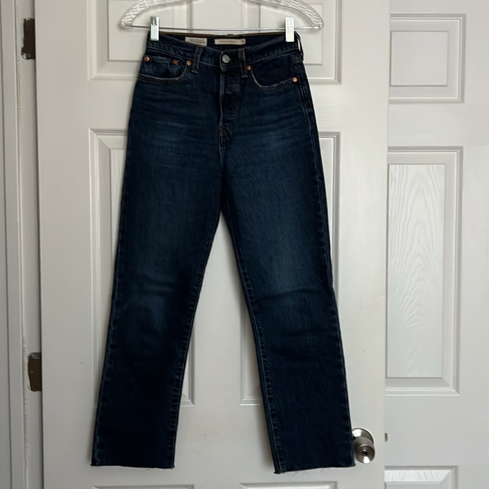 Levi’s Wedgie Straight Dark Wash (Salsa Roll) 25